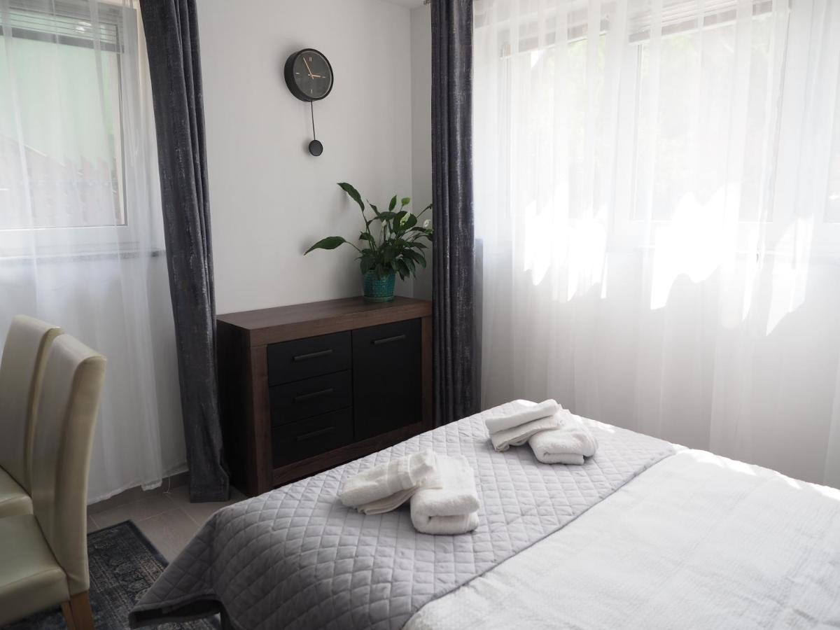 Adobe Apartment - Przytulny I Free Parking Βρότσλαβ Εξωτερικό φωτογραφία