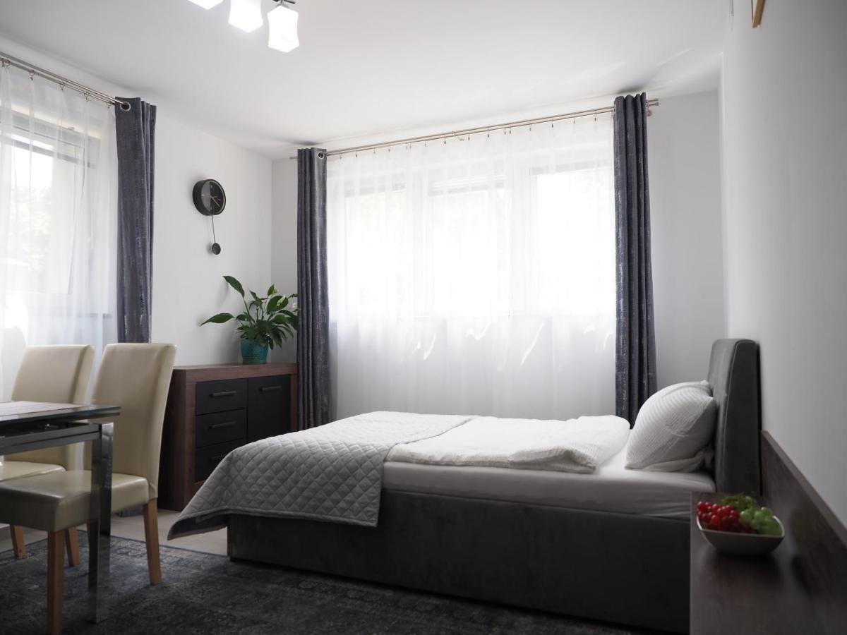 Adobe Apartment - Przytulny I Free Parking Βρότσλαβ Εξωτερικό φωτογραφία