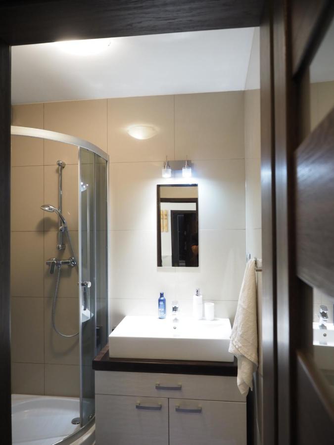 Adobe Apartment - Przytulny I Free Parking Βρότσλαβ Εξωτερικό φωτογραφία